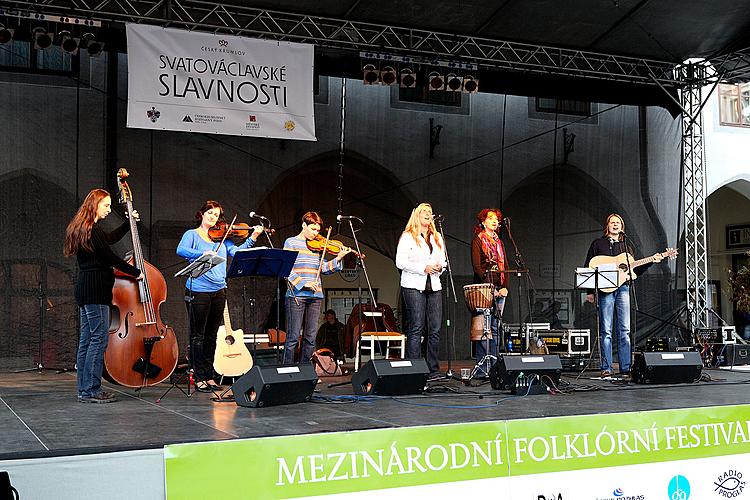 Svatováclavské slavnosti a Mezinárodní folklórní festival 2012 v Českém Krumlově, pátek 28. září 2012