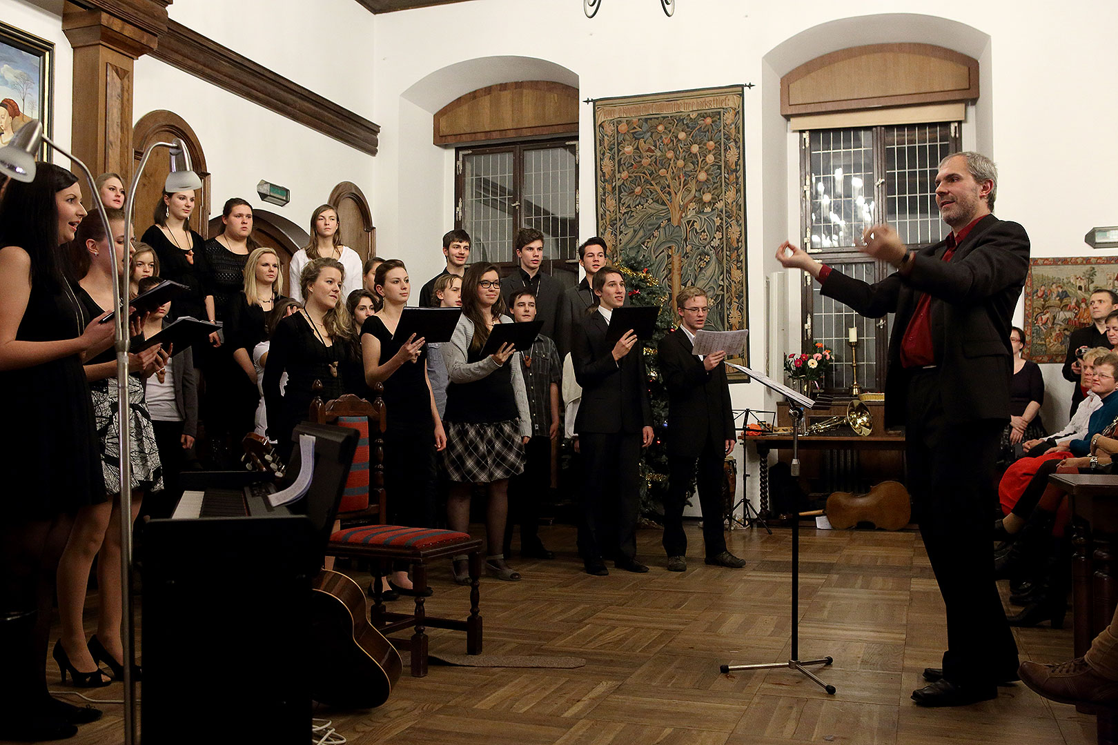 Time of Joy and Happiness - Concert by Medvíďata, Artistic Elementary School Český Krumlov, 22.12.2013