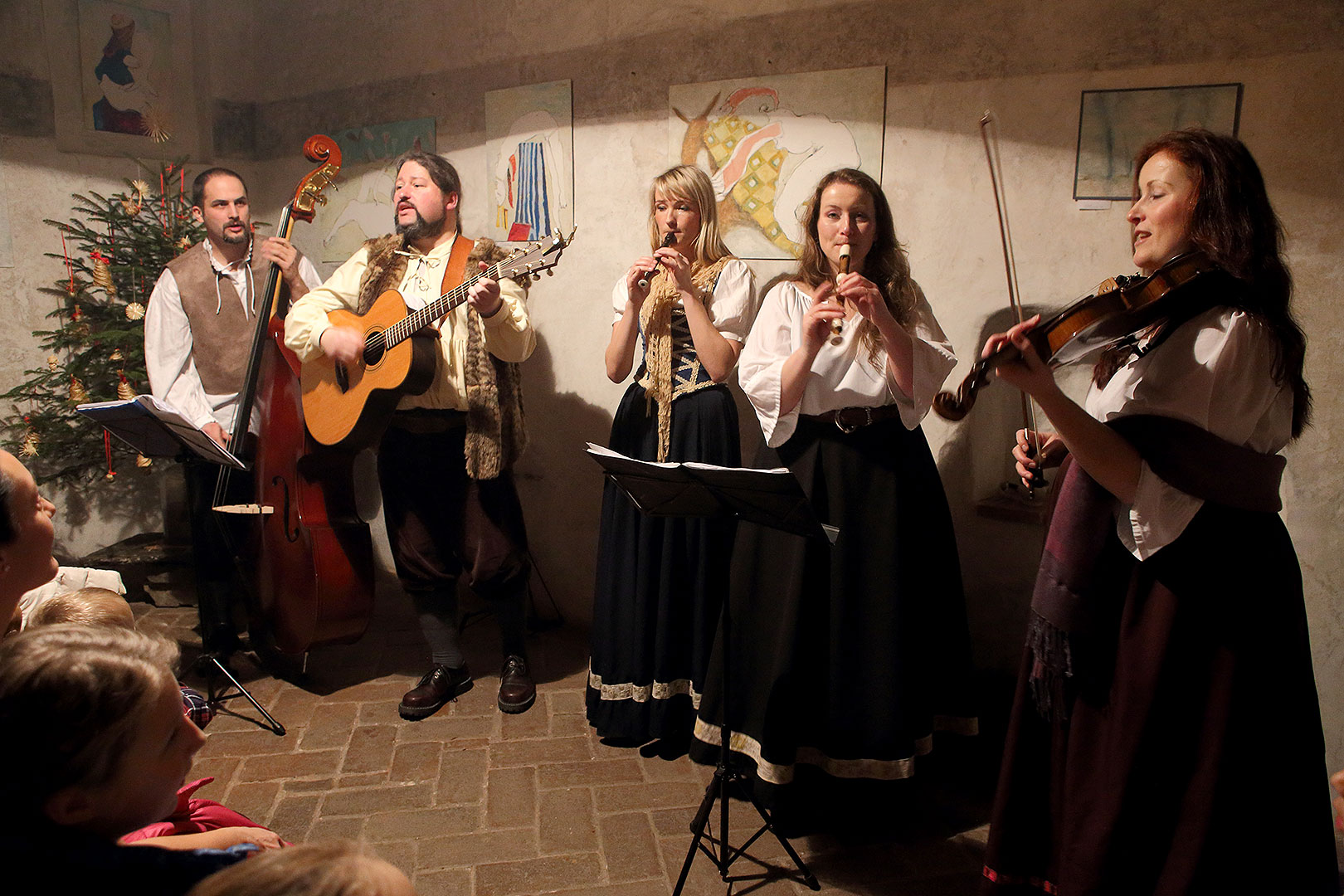 Kapka - Traditional Christmas concert of local folk band, 25.12.2013