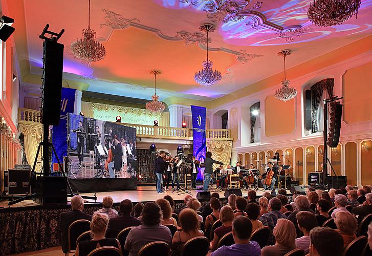The Classical Music Maniacs - Bach goes Samba and Tango, 1.8.2014, Internationales Musikfestival Český Krumlov
