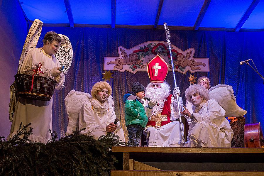 St. Nicholas Present Distribution 5.12.2014, Advent and Christmas in Český Krumlov