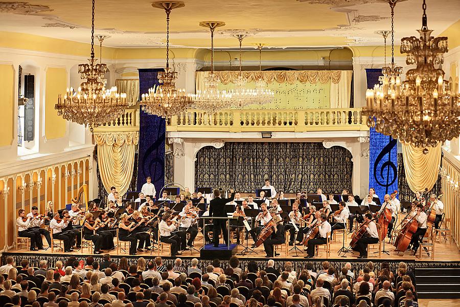 The Moravian Philharmonic Orchestra, Manuel Hernández-Silva (conductor), 18.7.2015, International Music Festival Český Krumlov