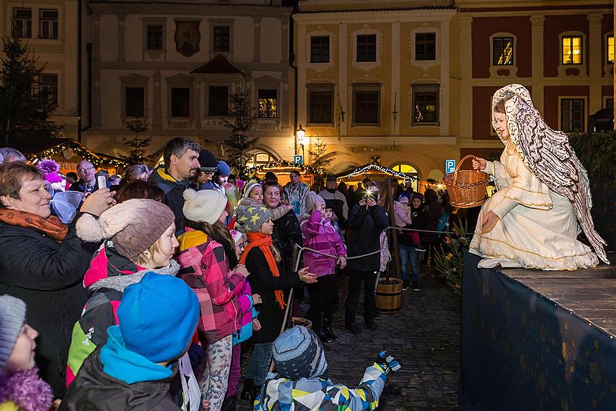 St. Nicholas Present Distribution 5.12.2015, Advent and Christmas in Český Krumlov