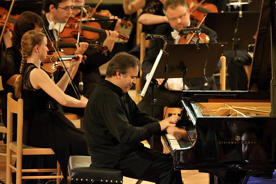 Alexei Volodin /piano/, Pilsen Philharmonic, International Music Festival Český Krumlov 22.7.2016
