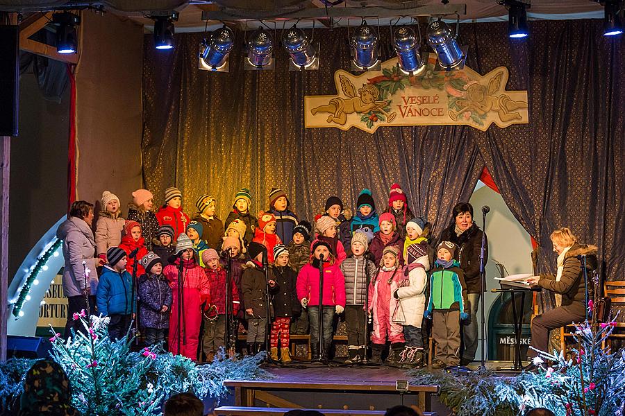 Společné zpívání u vánočního stromu, 3. adventní neděle 11.12.2016