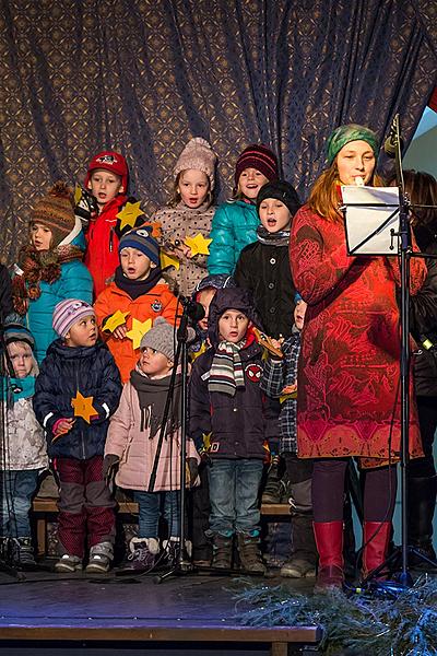Singing Together at the Christmas Tree, 3rd Advent Sunday 11.12.2016