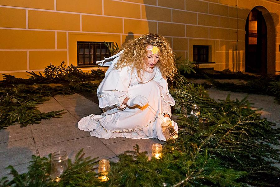 1st Advent Sunday - Music- and Poetry-filled Advent Opening and Lighting of the Christmas Tree, Český Krumlov, Český Krumlov 3.12.2017