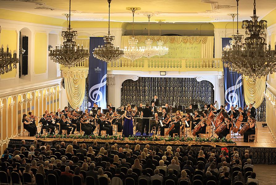 Tanja Becker-Bender (violin), Hradec Králové Philharmonic Orchestra, Manuel Hernández-Silva (conductor), International Music Festival Český Krumlov 10.8.2018