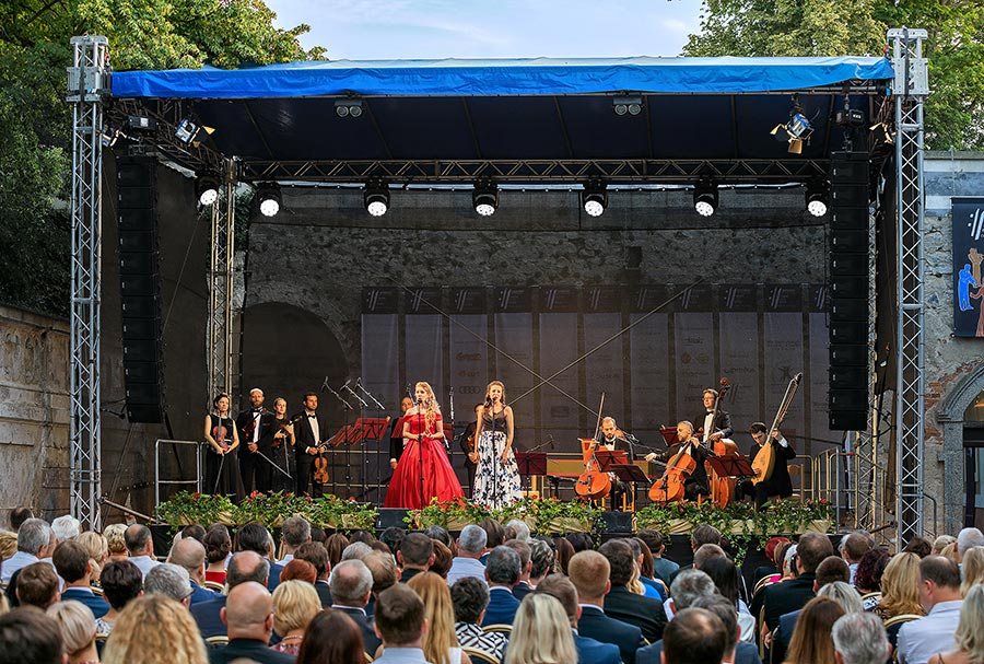 Kristýna Kůstková a Nikola Uramová (soprán), Barocco sempre giovane, 26.7.2019, Mezinárodní hudební festival Český Krumlov