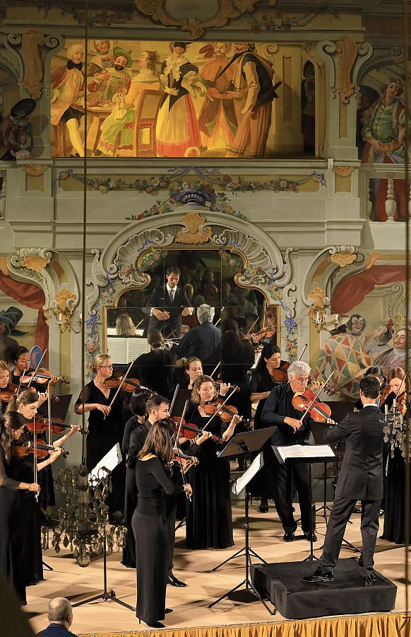Vahid Khadem-Missagh (dirigent, housle), Allegro Vivo Chamber Orchestra, 1.8.2019, Mezinárodní hudební festival Český Krumlov