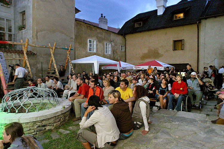 Koncert Yvonne Sanchez Latin Groove, Den s handicapem - Den bez bariér Český Krumlov, 10. září 2005, foto: © Lubor Mrázek