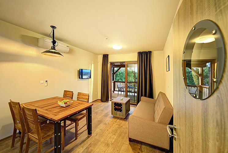 Dvouložnicový apartmán s obývacím pokojem a kuchyní, 4 + 4, Hotel Resort Relax
